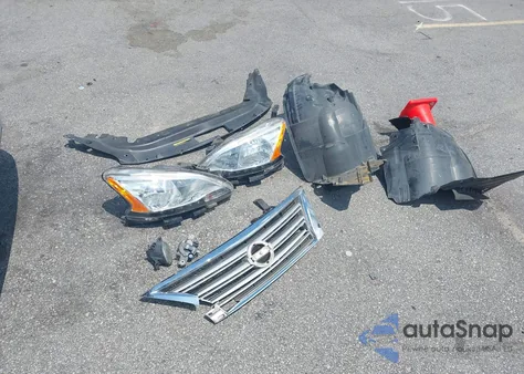 2015 Nissan Sentra Sl z USA, uszkodzony, nr VIN 3N1AB7AP4FY317249